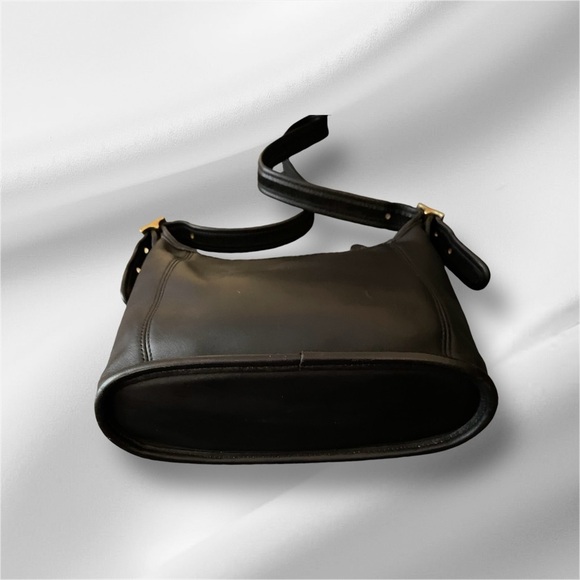 Coach Vintage Legacy 9816 Slim Duffle Bag. Leather EUC circa 2000 MSRP $600 - Picture 5 of 9